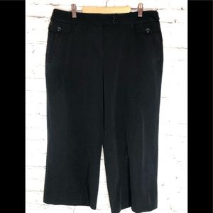 Daisy Fluentes Black Capri Dress Pants